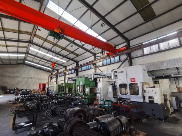Gear machining workshop
